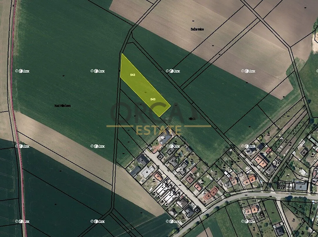 Prodej pole 3057 m²